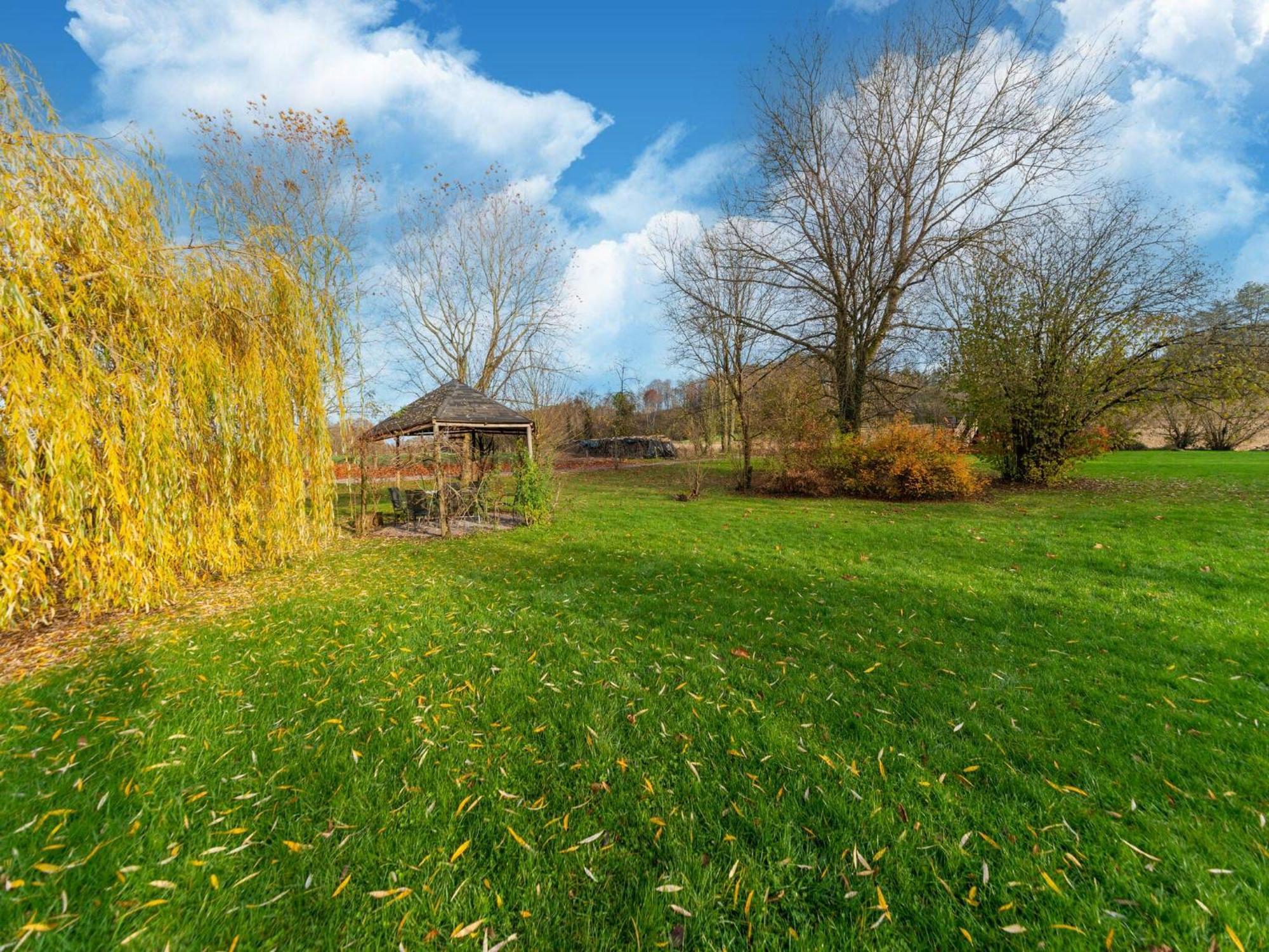 Charming Holiday Home In Durbuy With Garden Exterior foto